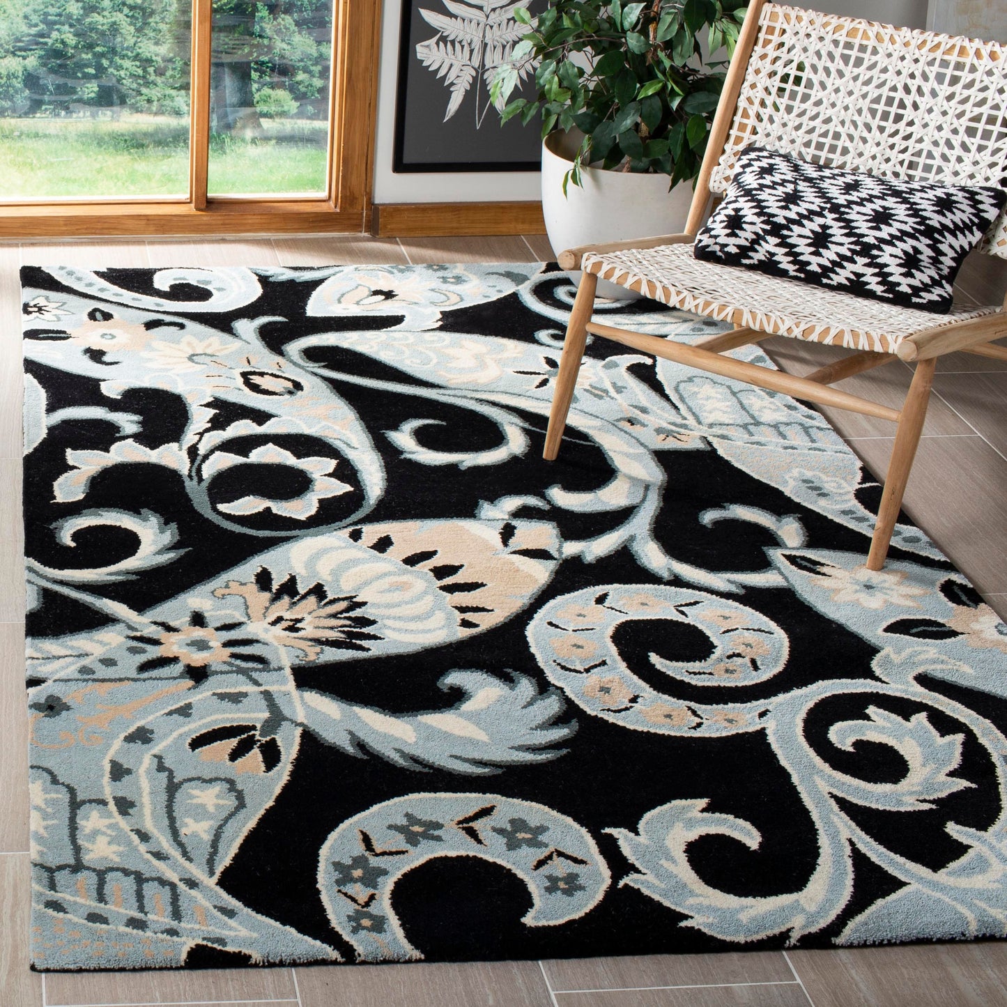 Safavieh Wyndham Isel 8 x 10 (ft) Tufted Wool Black/Multi Rectangular Indoor Damask Area rug