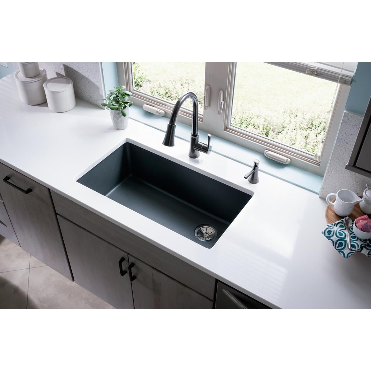 Elkay Quartz Classic Undermount 33-in x 18.7680-in Quartz Single bowl Kitchen Sink