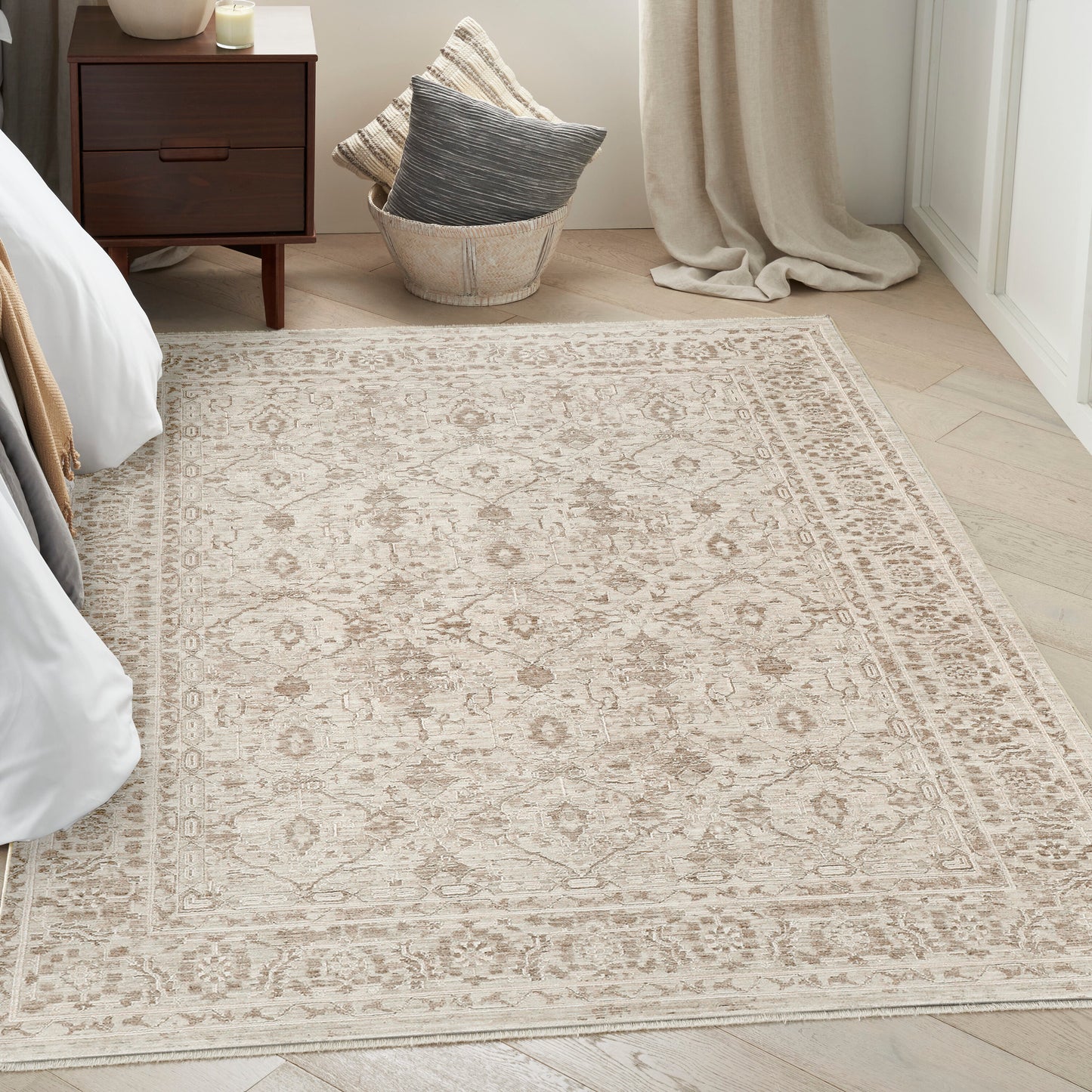Nourison Home Outlines 5 x 7 (ft) Loomed Ivory Grey Rectangular Indoor Area rug