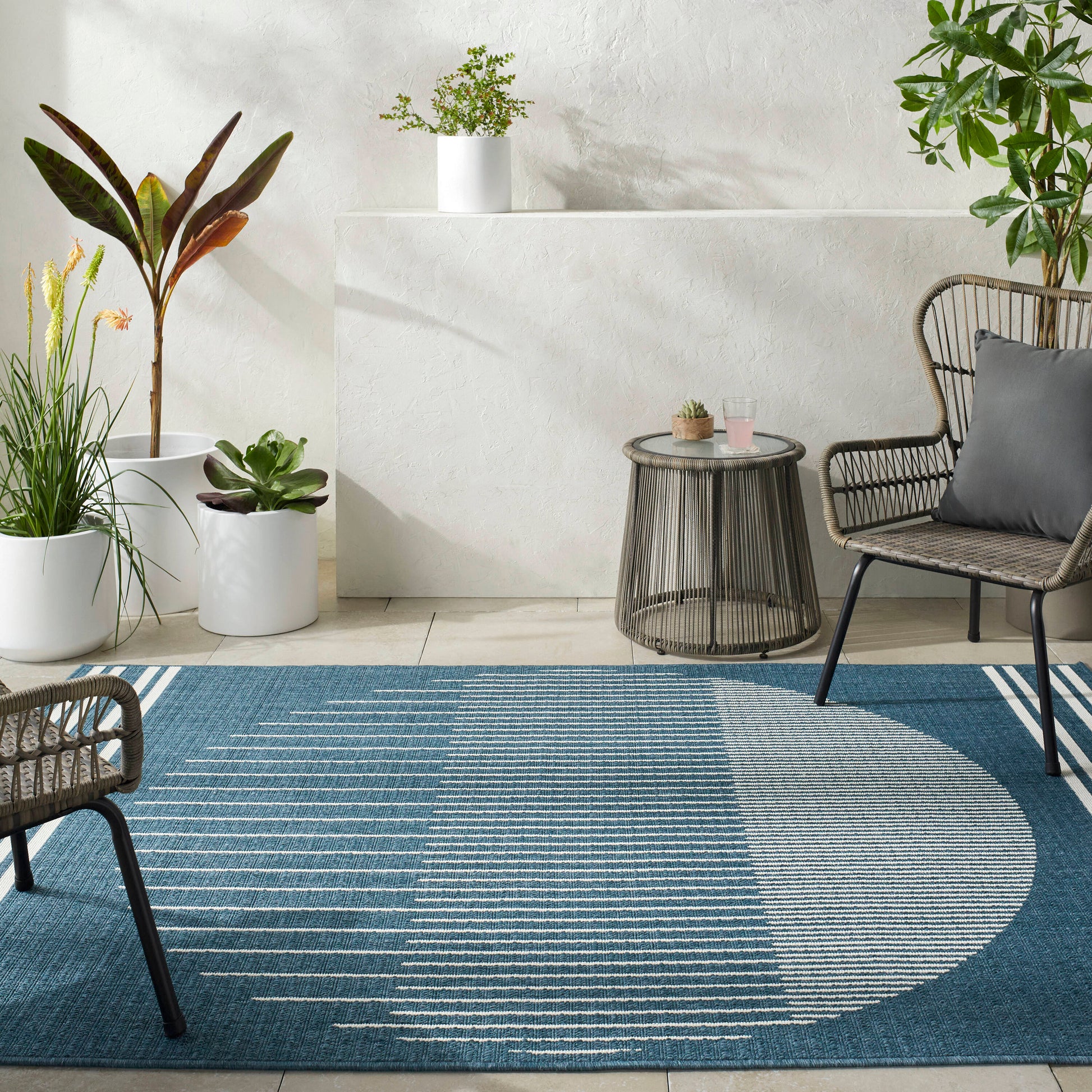 Livabliss Alfresco 7 x 7 (ft) Loomed Marine Blue Square Indoor/Outdoor Geometric Mid-Century Modern Pet Friendly Area rug