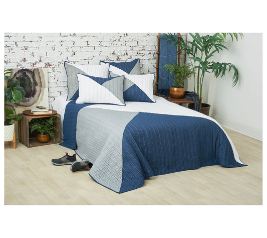 C&F Home Asymmetrical 1-Piece Cotton King Quilt